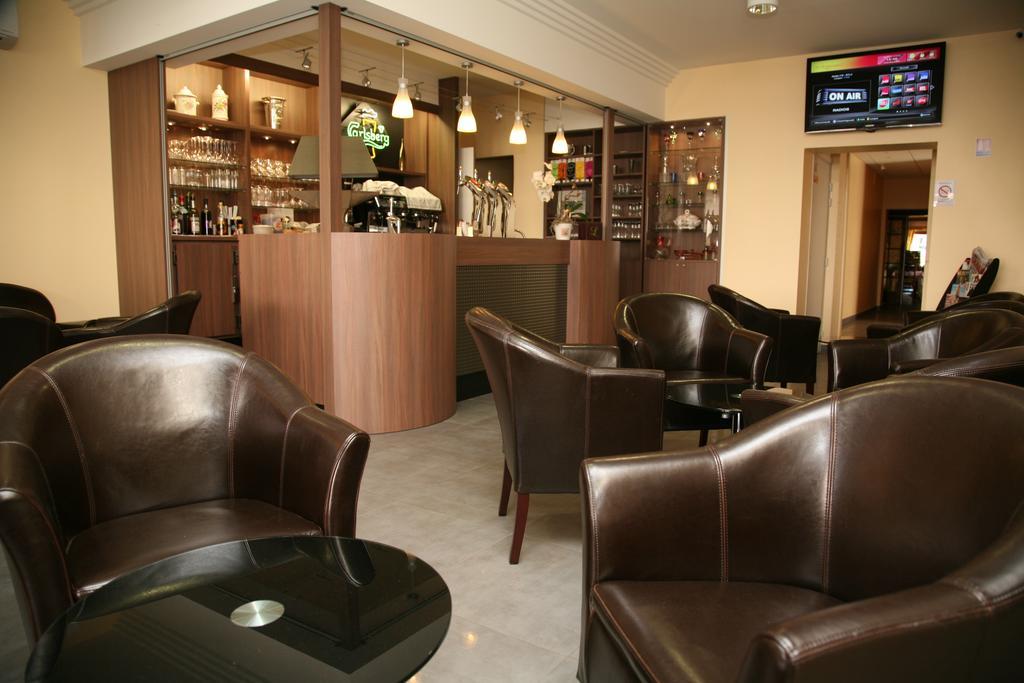 Logis Hotel- Restaurant La Renaissance Baccarat Eksteriør billede