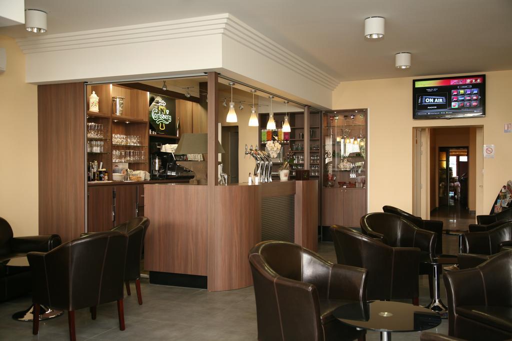 Logis Hotel- Restaurant La Renaissance Baccarat Eksteriør billede